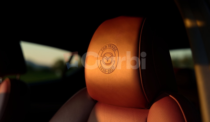 Mazda 3 2.0 SkyactivX Anniversary Edition 100th Luxury & Safety packet M6 Hybrid