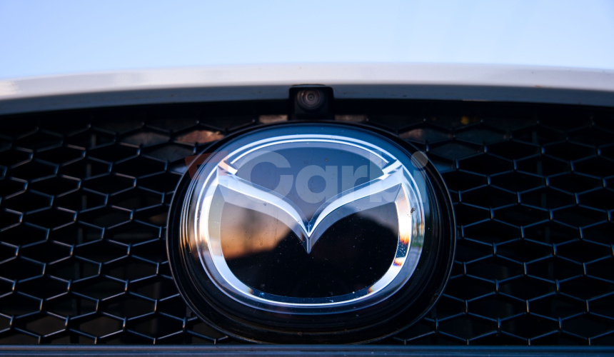 Mazda 3 2.0 SkyactivX Anniversary Edition 100th Luxury & Safety packet M6 Hybrid