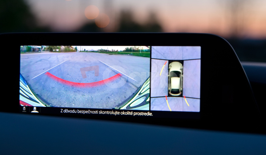 Mazda 3 2.0 SkyactivX Anniversary Edition 100th Luxury & Safety packet M6 Hybrid