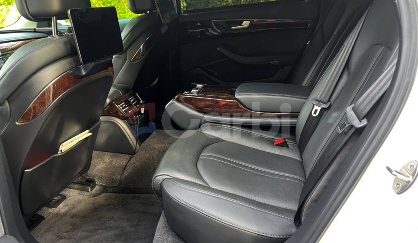 Audi A8 Long 4.2 TDI clean diesel V8 385k quattro tiptronic 8-st.
