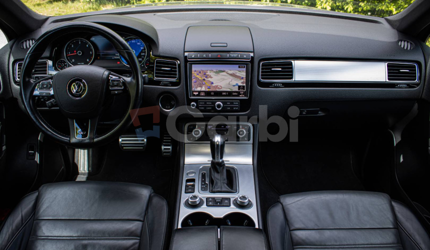 Volkswagen Touareg II 3.0 V6 TDI 4Motion R-line, Webasto, Pano, Vzduch, TOP Výbava, SK auto