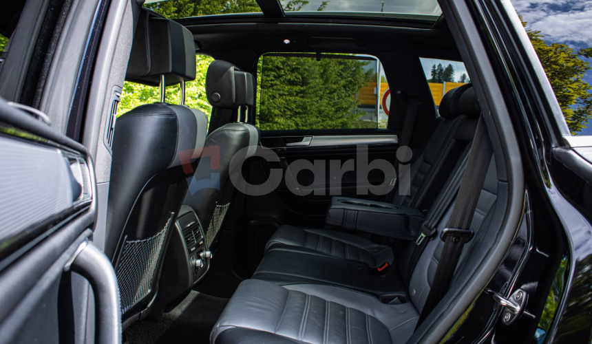 Volkswagen Touareg II 3.0 V6 TDI 4Motion R-line, Webasto, Pano, Vzduch, TOP Výbava, SK auto