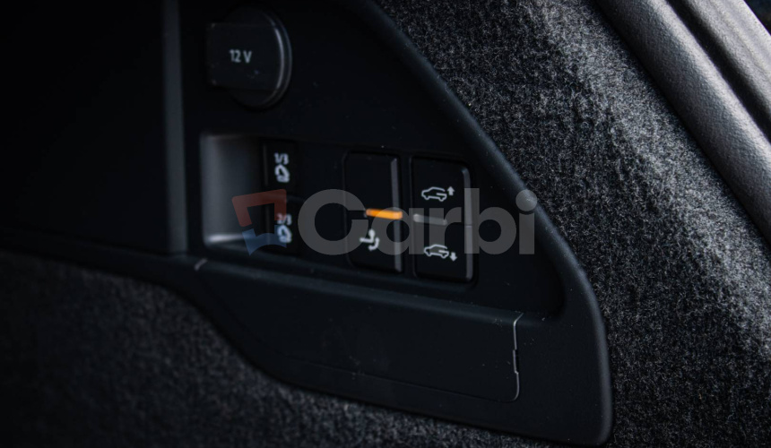 Volkswagen Touareg II 3.0 V6 TDI 4Motion R-line, Webasto, Pano, Vzduch, TOP Výbava, SK auto