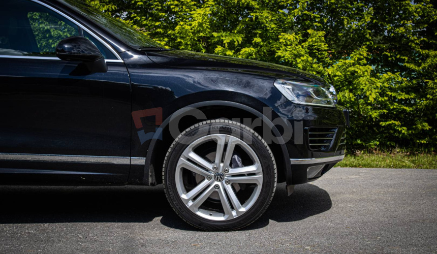 Volkswagen Touareg II 3.0 V6 TDI 4Motion R-line, Webasto, Pano, Vzduch, TOP Výbava, SK auto