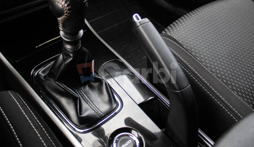 Mitsubishi Outlander 2,2 DI-D, 4WD