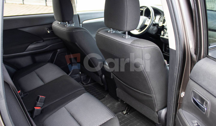 Mitsubishi Outlander 2,2 DI-D, 4WD