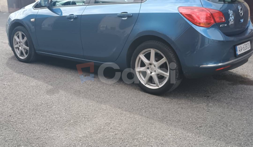 Opel Astra 1.4 Turbo 140k Enjoy