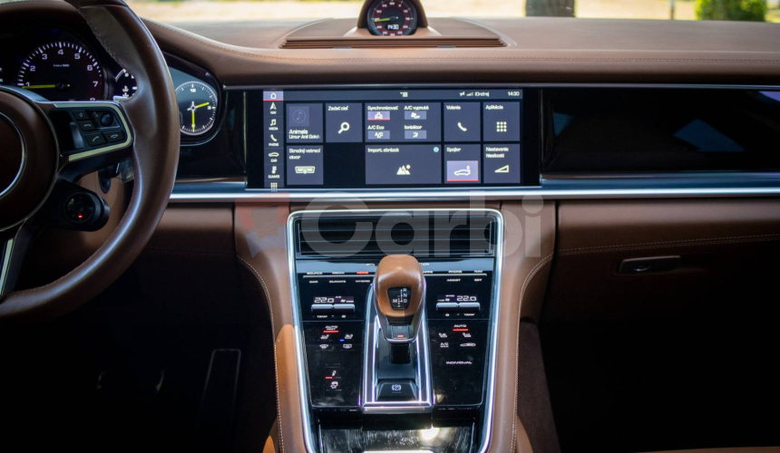 Porsche Panamera Sport Turismo 4 4x4 A/T E-Hybrid
