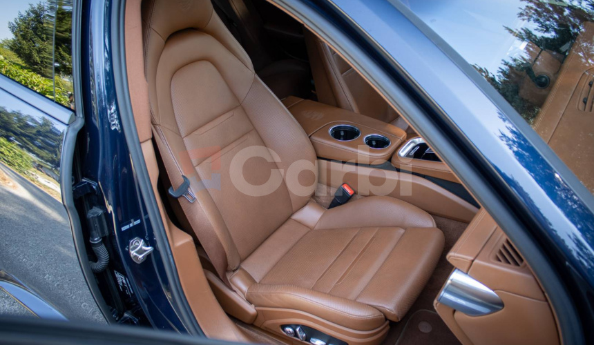 Porsche Panamera Sport Turismo 4 4x4 A/T E-Hybrid