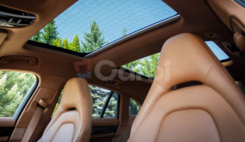 Porsche Panamera Sport Turismo 4 4x4 A/T E-Hybrid