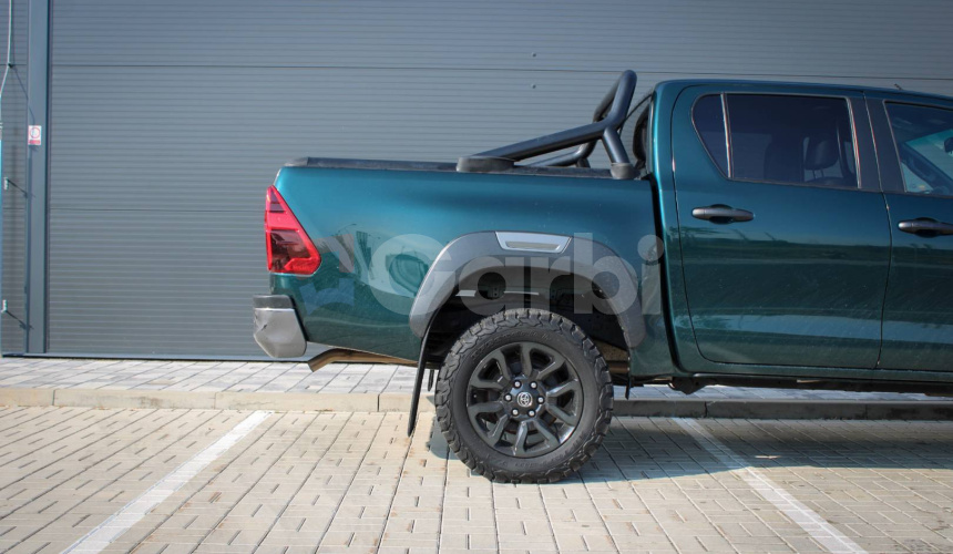 Toyota Hilux DC 2.8 I D-4D Invincible 4x4 A/T