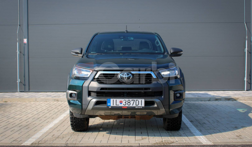 Toyota Hilux DC 2.8 I D-4D Invincible 4x4 A/T