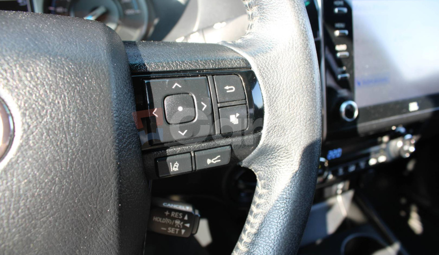 Toyota Hilux DC 2.8 I D-4D Invincible 4x4 A/T