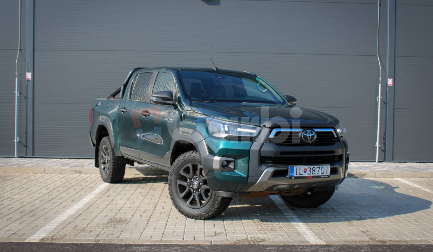Toyota Hilux DC 2.8 I D-4D Invincible 4x4 A/T