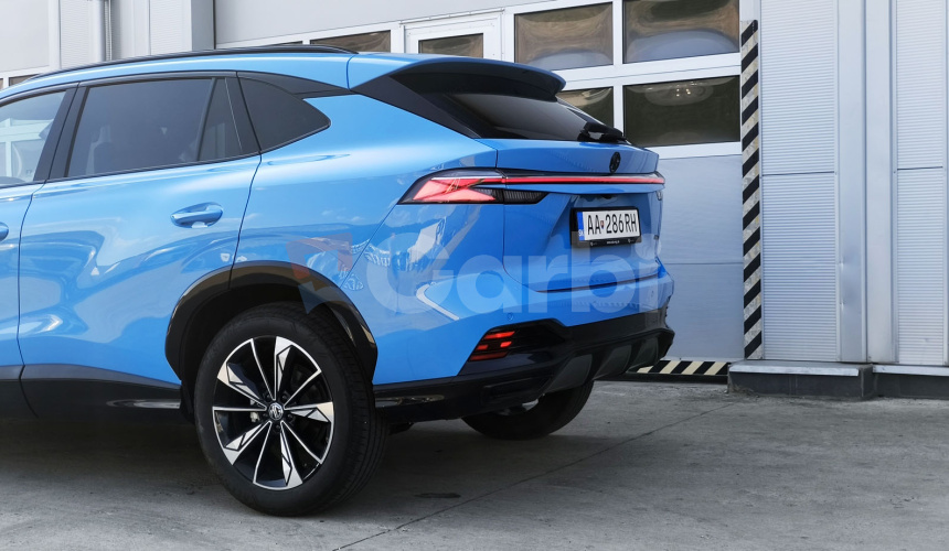 MG HS 1.6 TGI Exclusive Automat