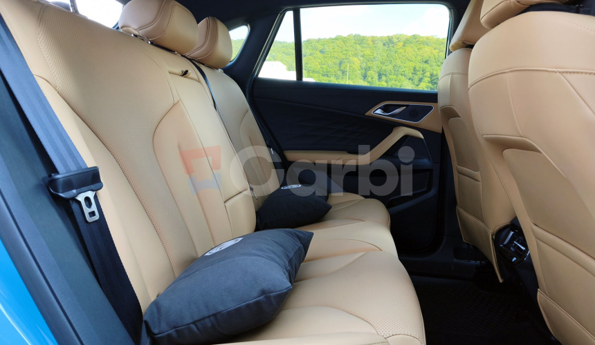 MG HS 1.6 TGI Exclusive Automat