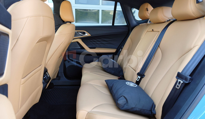 MG HS 1.6 TGI Exclusive Automat