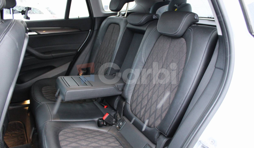 BMW X1 xDrive 18d xLine A/T