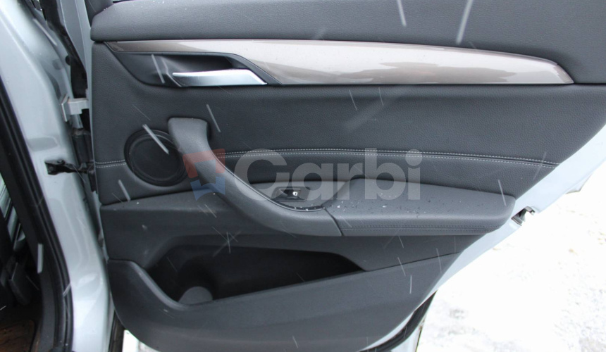 BMW X1 xDrive 18d xLine A/T