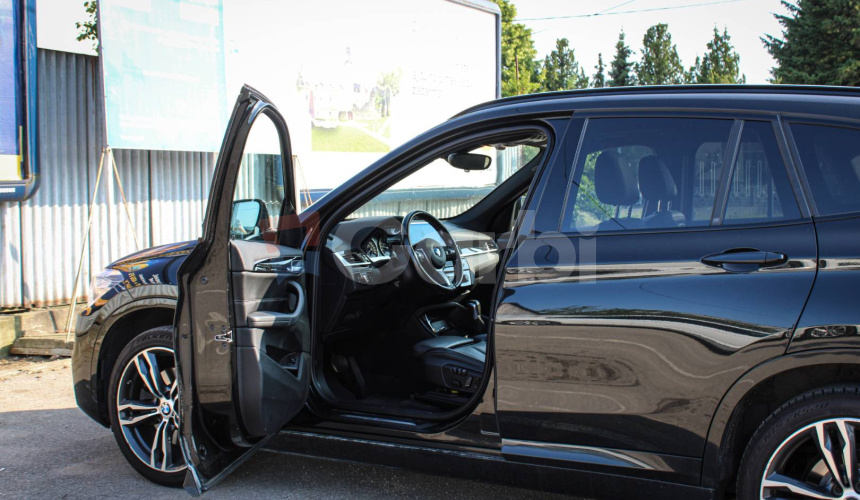 BMW X1 xDrive 20i M Sport A/T