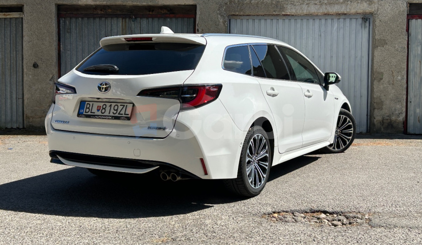 Toyota Corolla Combi 2.0 Hybrid