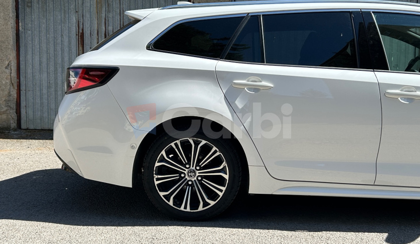 Toyota Corolla Combi 2.0 Hybrid