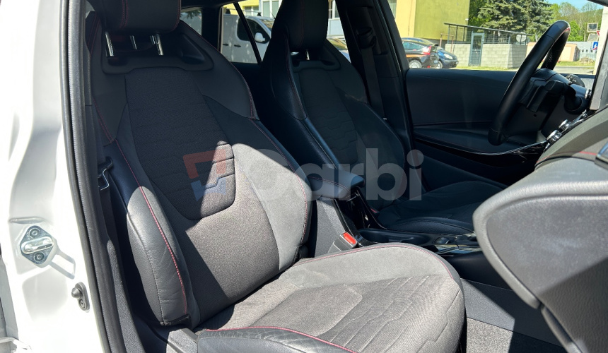 Toyota Corolla Combi 2.0 Hybrid