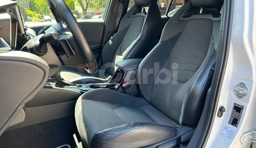 Toyota Corolla Combi 2.0 Hybrid