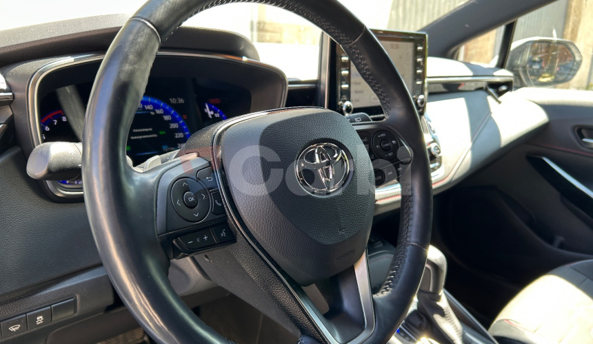 Toyota Corolla Combi 2.0 Hybrid