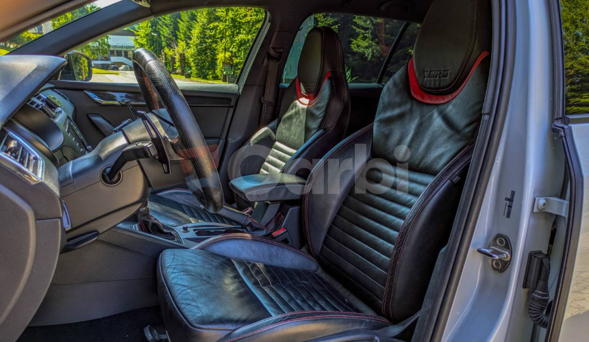 Škoda Octavia Combi 2.0 TDI DPF RS DSG