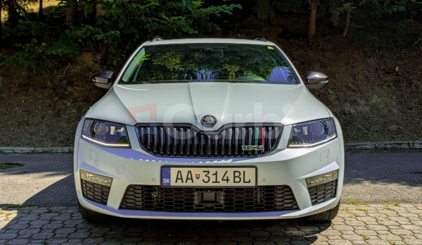 Škoda Octavia Combi 2.0 TDI DPF RS DSG