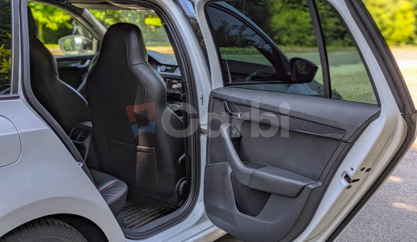 Škoda Octavia Combi 2.0 TDI DPF RS DSG