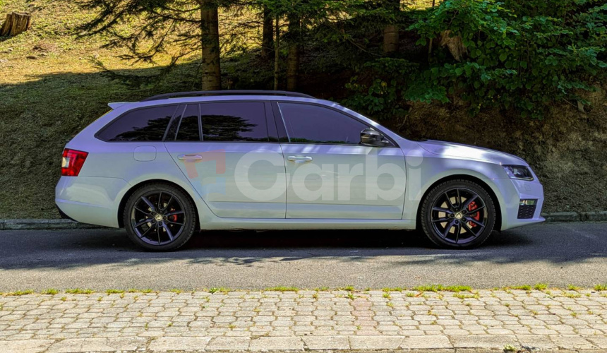 Škoda Octavia Combi 2.0 TDI DPF RS DSG