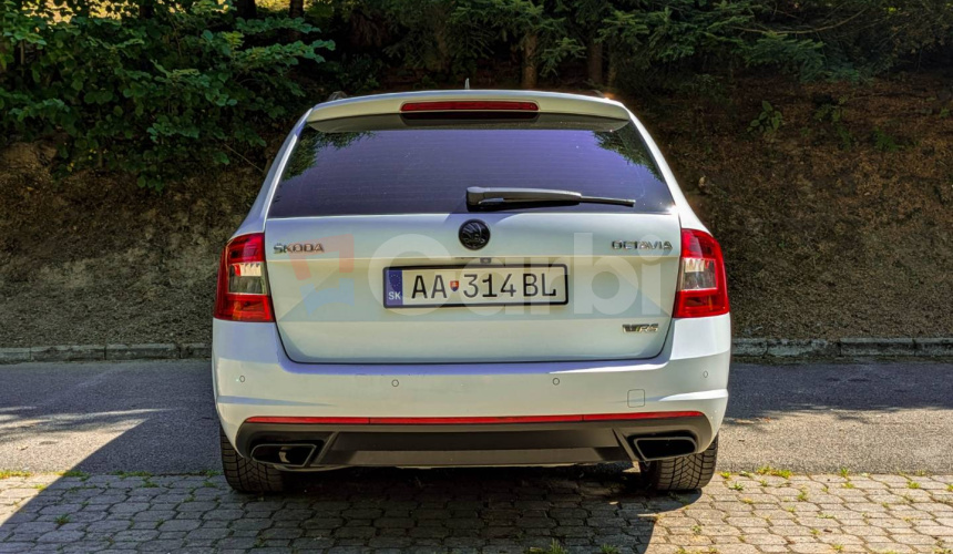 Škoda Octavia Combi 2.0 TDI DPF RS DSG