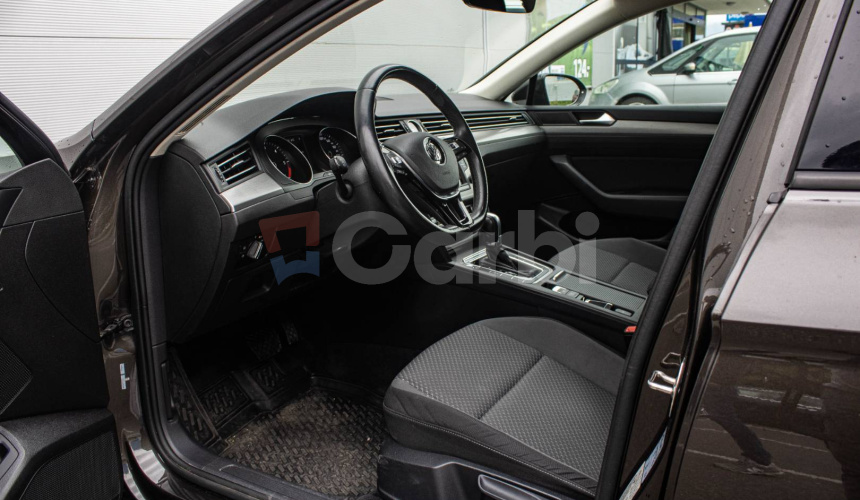 Volkswagen Passat Variant 2.0 TDI 110kW DSG Pôvodný lak