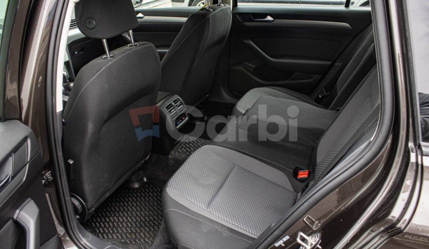 Volkswagen Passat Variant 2.0 TDI 110kW DSG Pôvodný lak