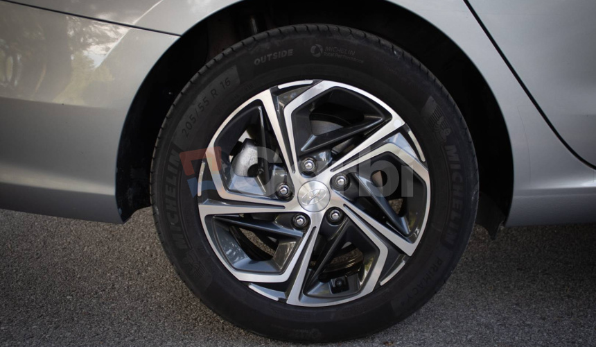 Hyundai i30 CW 1.5 T-GDi iMT Style, V záruke, Slovenské, Odpočet