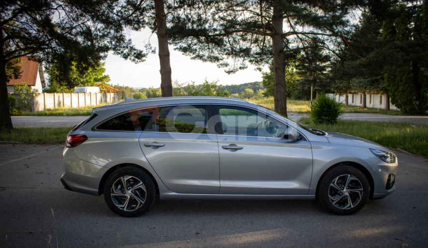 Hyundai i30 CW 1.5 T-GDi iMT Style, V záruke, Slovenské, Odpočet