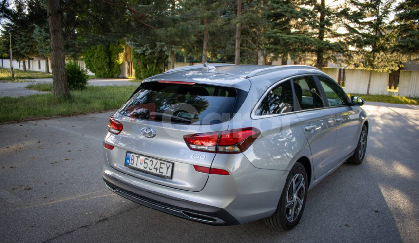 Hyundai i30 CW 1.5 T-GDi iMT Style, V záruke, Slovenské, Odpočet