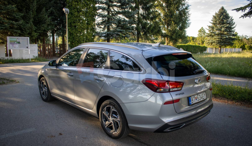 Hyundai i30 CW 1.5 T-GDi iMT Style, V záruke, Slovenské, Odpočet
