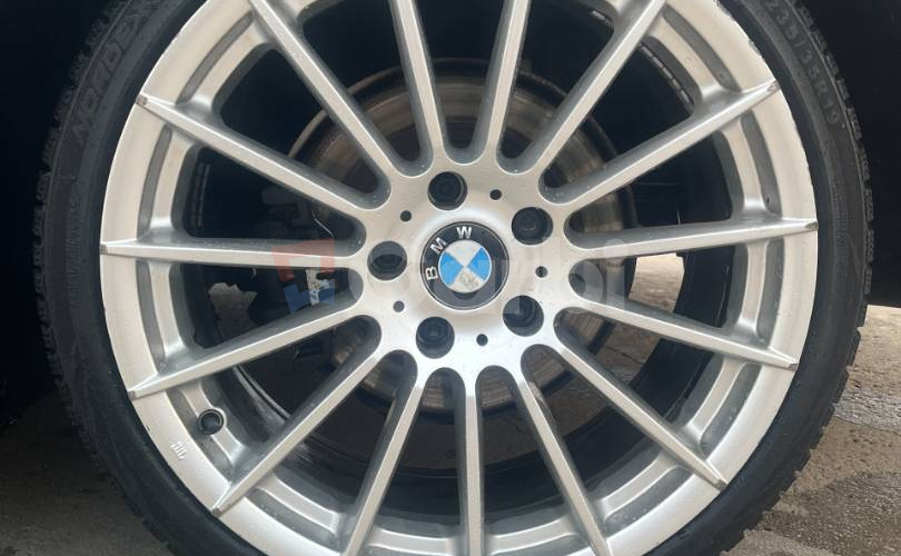 BMW Rad 3 320d EfficientDynamics Edition A/T