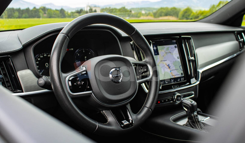 Volvo V90 D4 2.0L R-Design A/T