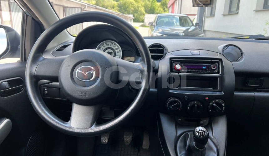 Mazda 2 1.3i CE