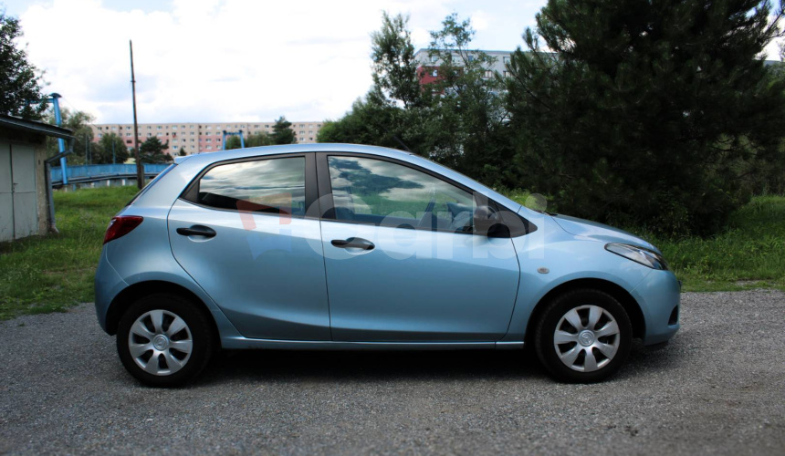 Mazda 2 1.3i CE