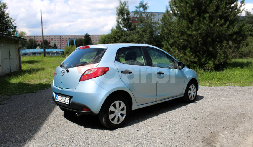 Mazda 2 1.3i CE