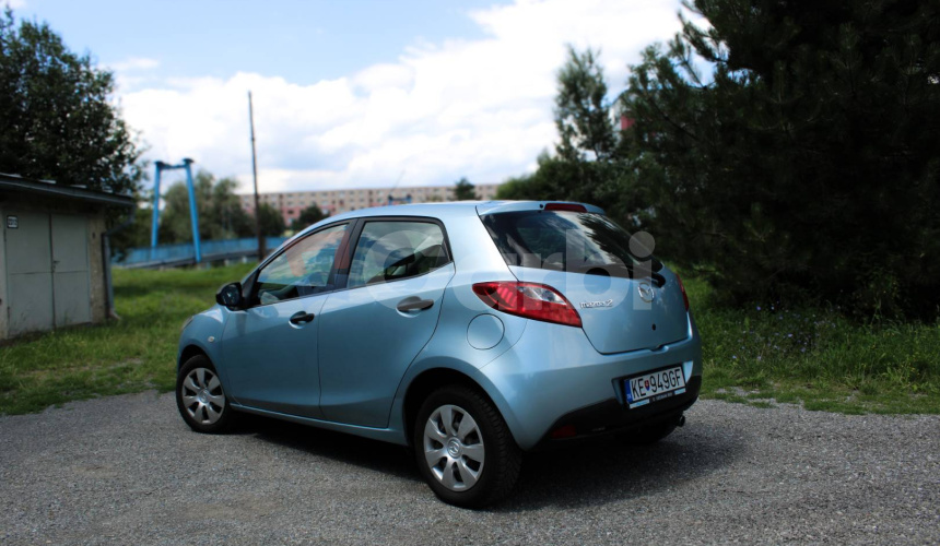 Mazda 2 1.3i CE