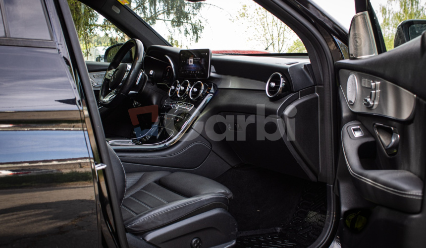 Mercedes-Benz GLC SUV 300e 4Matic, AMG, Night, Pano, Burmester, Webasto, Nelakované, R20