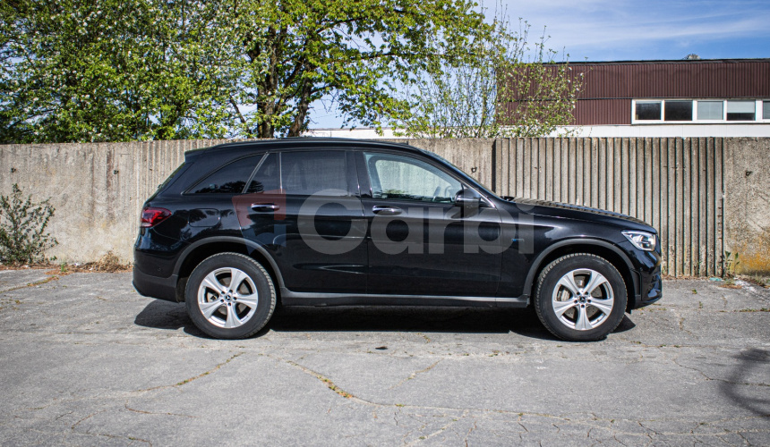 Mercedes-Benz GLC SUV 300e 4Matic, AMG, Night, Pano, Burmester, Webasto, Nelakované, R20