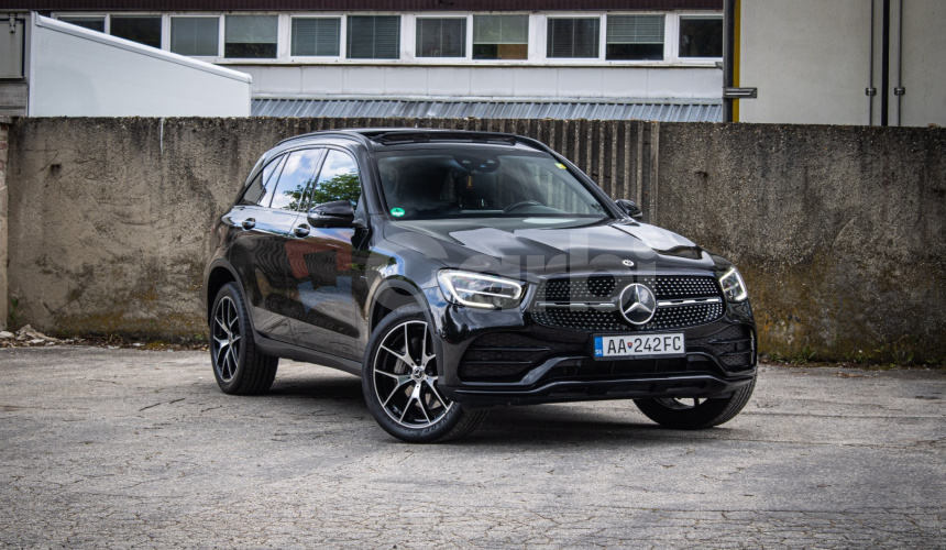 Mercedes-Benz GLC SUV 300e 4Matic, AMG, Night, Pano, Burmester, Webasto, Nelakované, R20