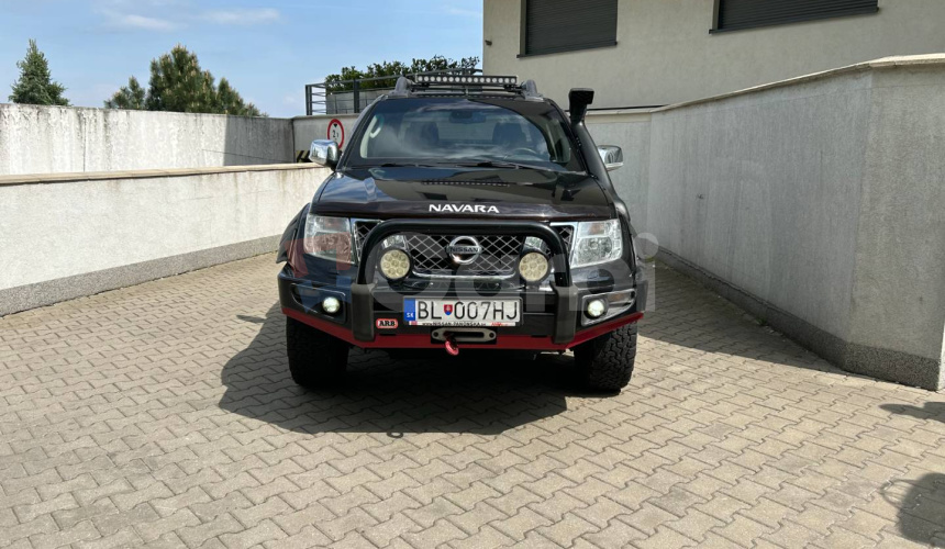 Nissan Navara DoubleCab 3.0 V6 dCi Platinum A/T Long